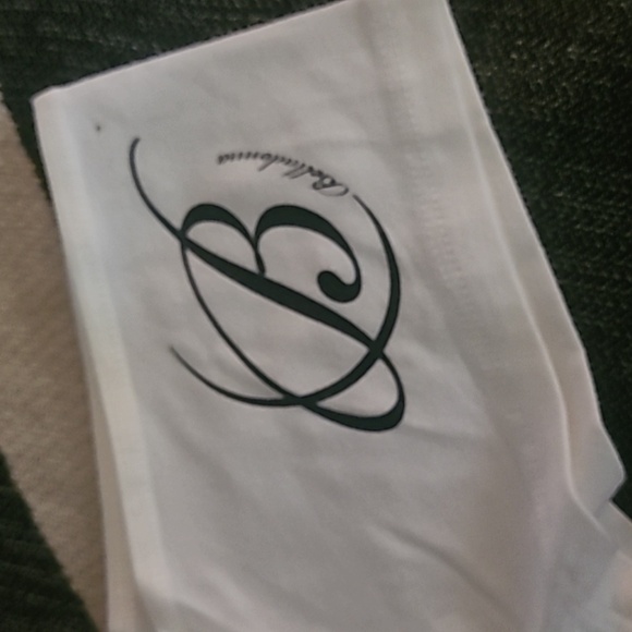 Wheres my red lipstick line long sleeve t shirt s small Hp 🔥🔥🔥 - Picture 7 of 7